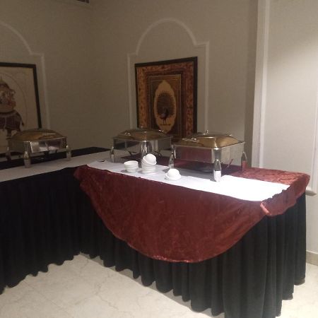 Indralok Palace Hotel & Resort Morena Dış mekan fotoğraf