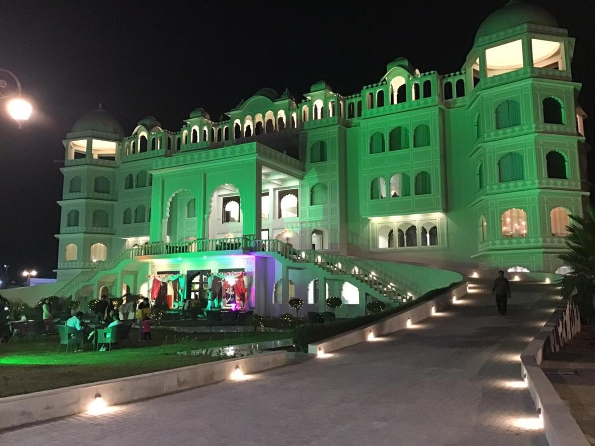 Indralok Palace Hotel & Resort Morena Dış mekan fotoğraf